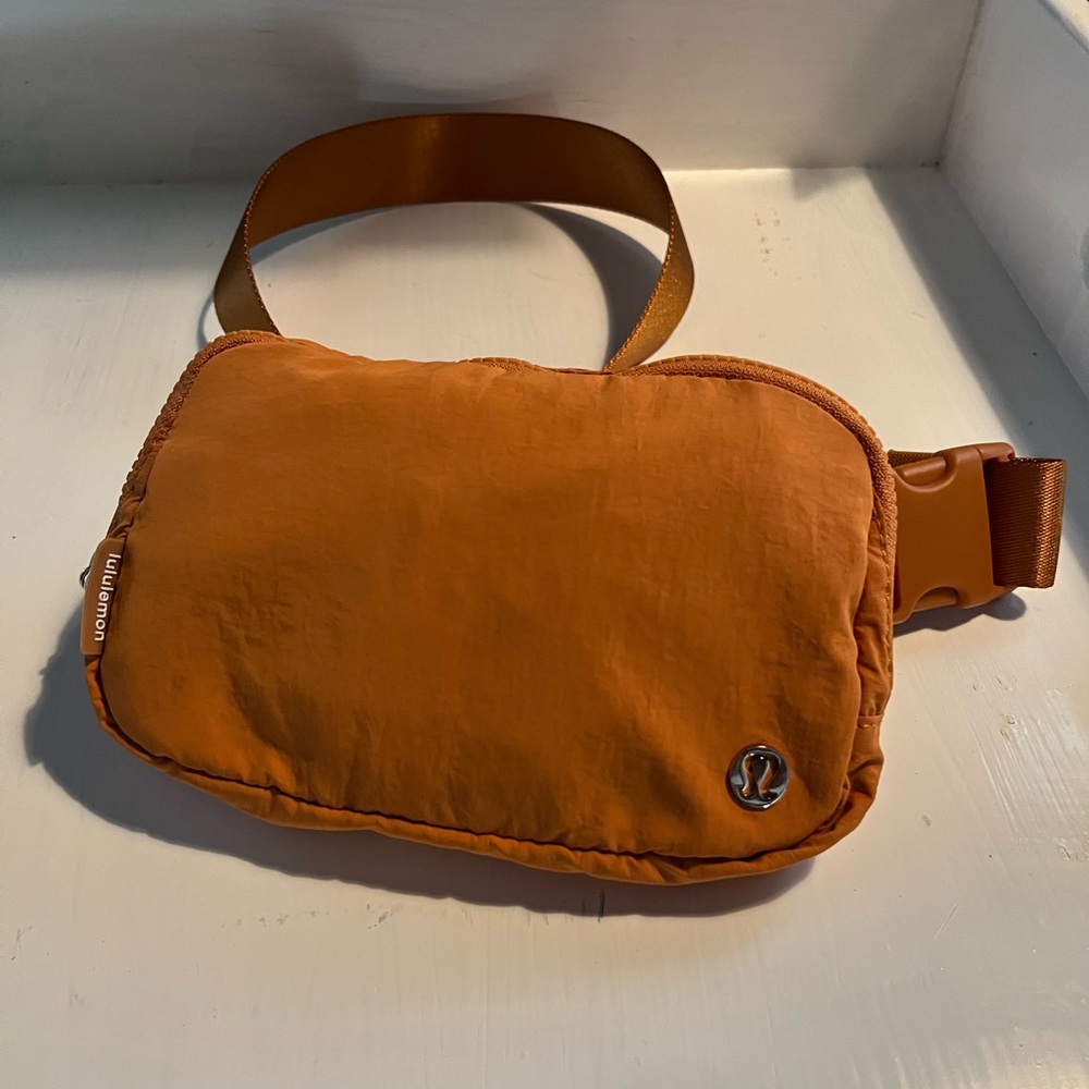 Lululemon Everywhere Belt Bag -Autumn orange.. Perfect condition. Like new